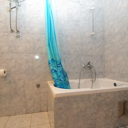 Vladimira 1569 * Pula