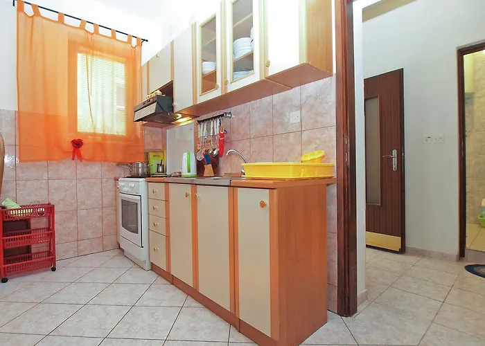 Vladimira 1569 Apartamento *